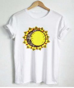 love by the moon live by the sun T Shirt